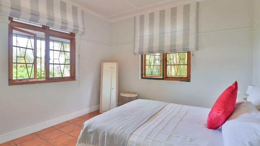 7 Bedroom Property for Sale in Paradise Western Cape